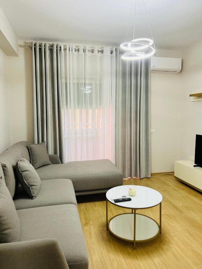 Lovely Apartment, Free Parking Tiranë Eksteriør bilde
