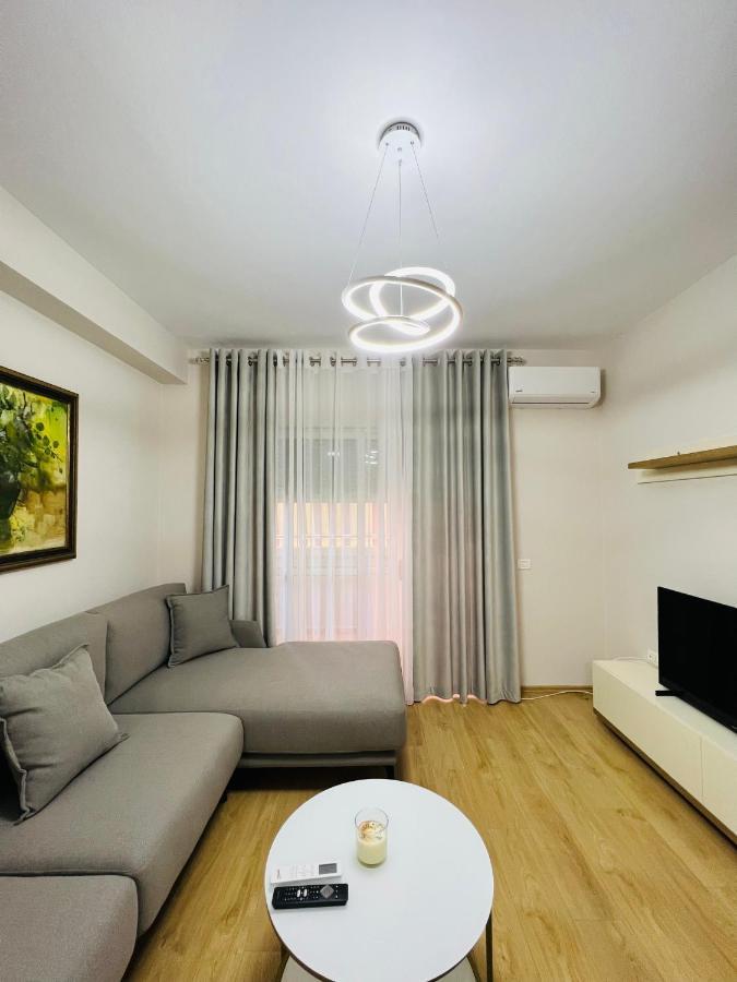 Lovely Apartment, Free Parking Tiranë Eksteriør bilde